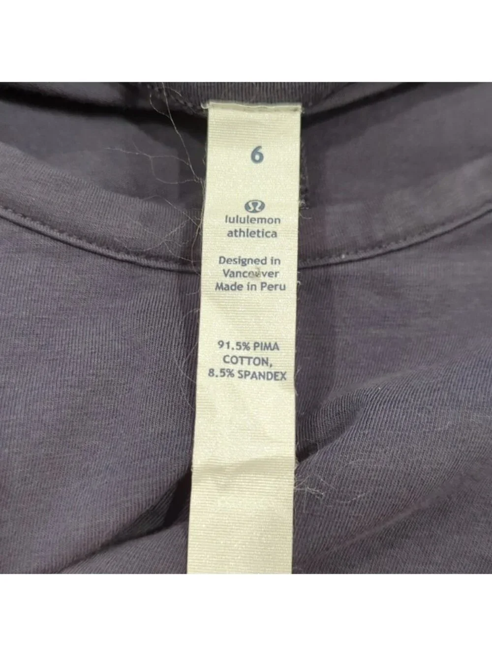 Lululemon scoop neck short sleeve with pockets on the side grey soot color
